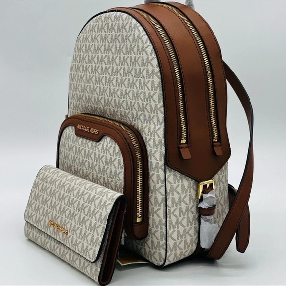 Michael Kors Medium Jaycee Zip Packet Backpack & Trifold Wallet Vanilla/Brown - Picture 2 of 16